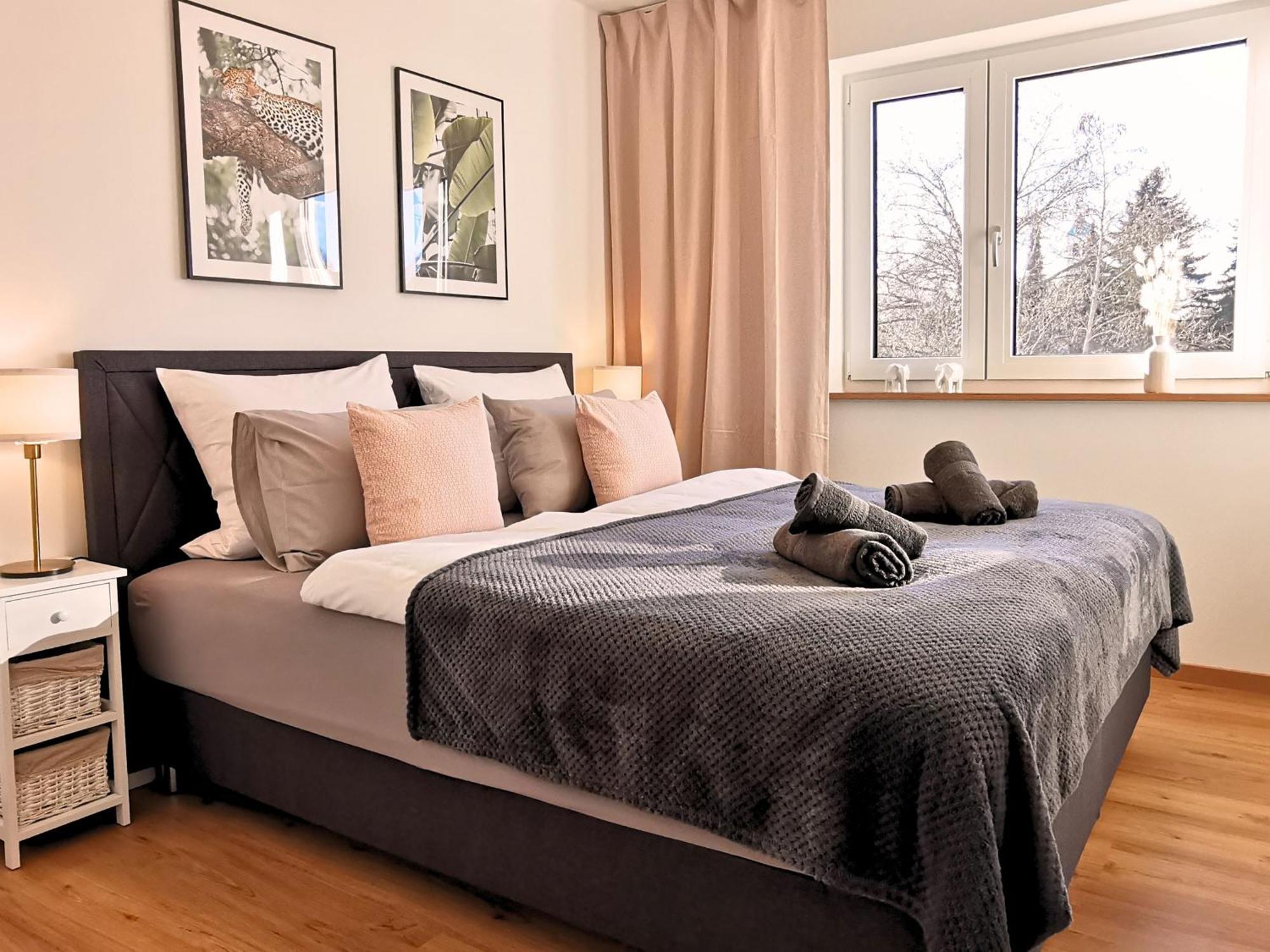 Apartamento Fynbos Penthouse Deluxe, Balkon, Parkplatz Straubing Exterior foto